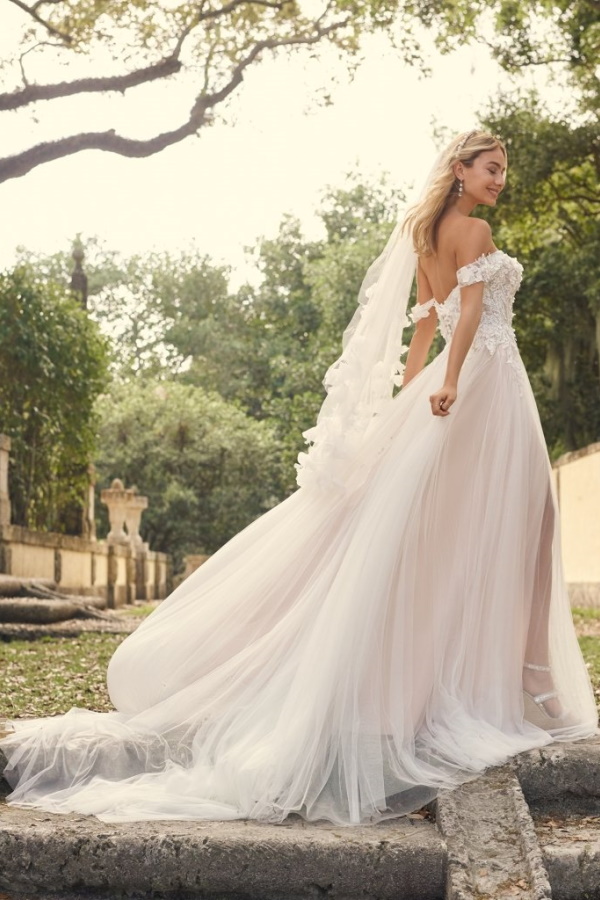 Lavinia Veil – The Dress Bride